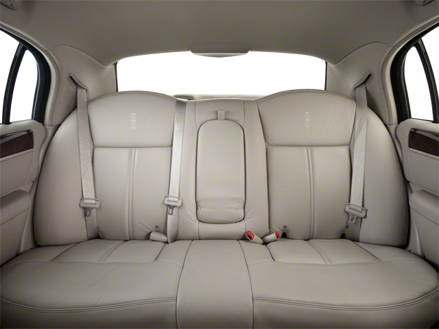 2010 Lincoln Town Car Signature Limited