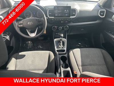 2022 Hyundai Venue SE