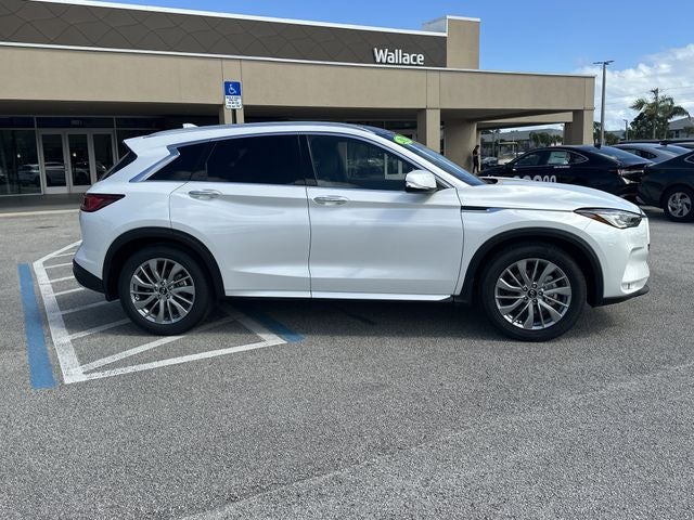 2023 INFINITI QX50 LUXE