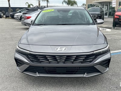 2024 Hyundai Elantra Hybrid Limited