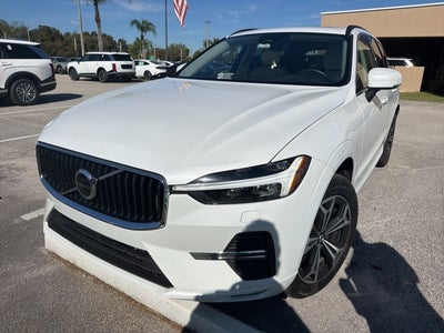 2022 Volvo XC60 B5 Momentum