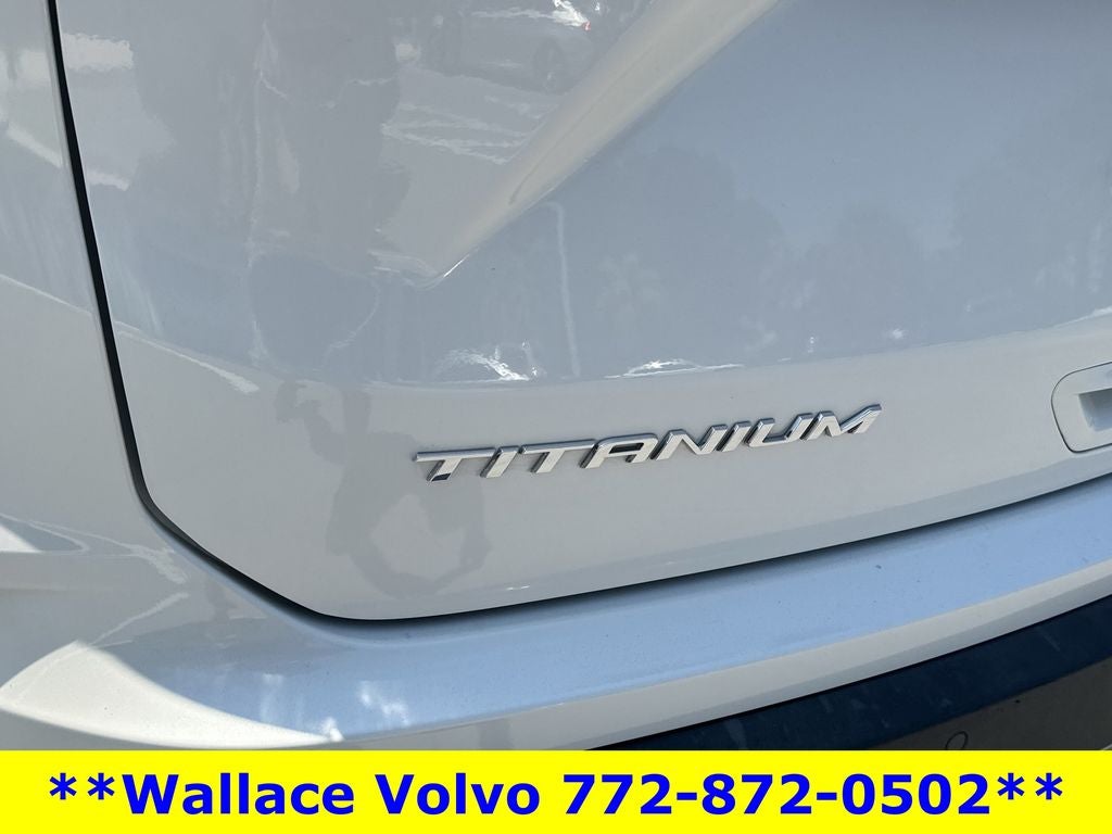 2021 Ford Edge Titanium