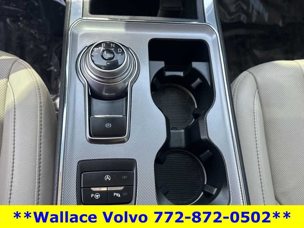 2021 Ford Edge Titanium