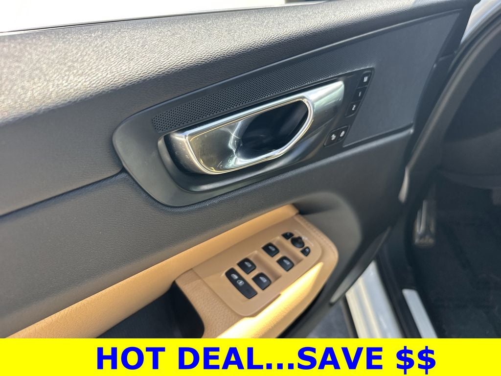 2020 Volvo XC60 T5 Momentum