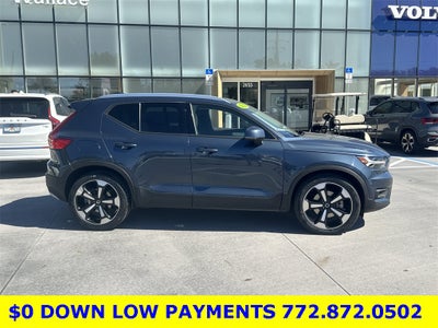 2021 Volvo XC40 Momentum