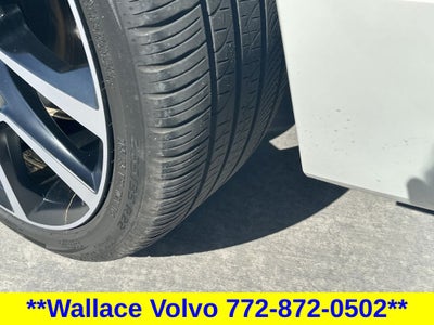 2024 Volvo XC60 Recharge Plug-In Hybrid Ultimate