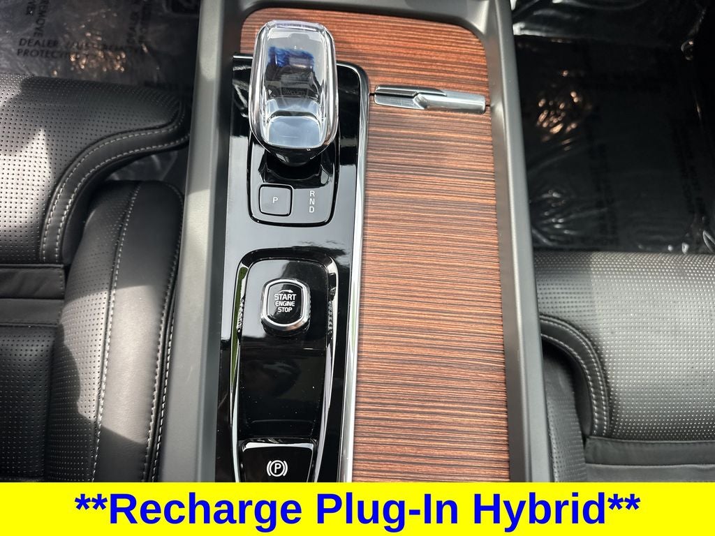 2024 Volvo XC60 Recharge Plug-In Hybrid Ultimate