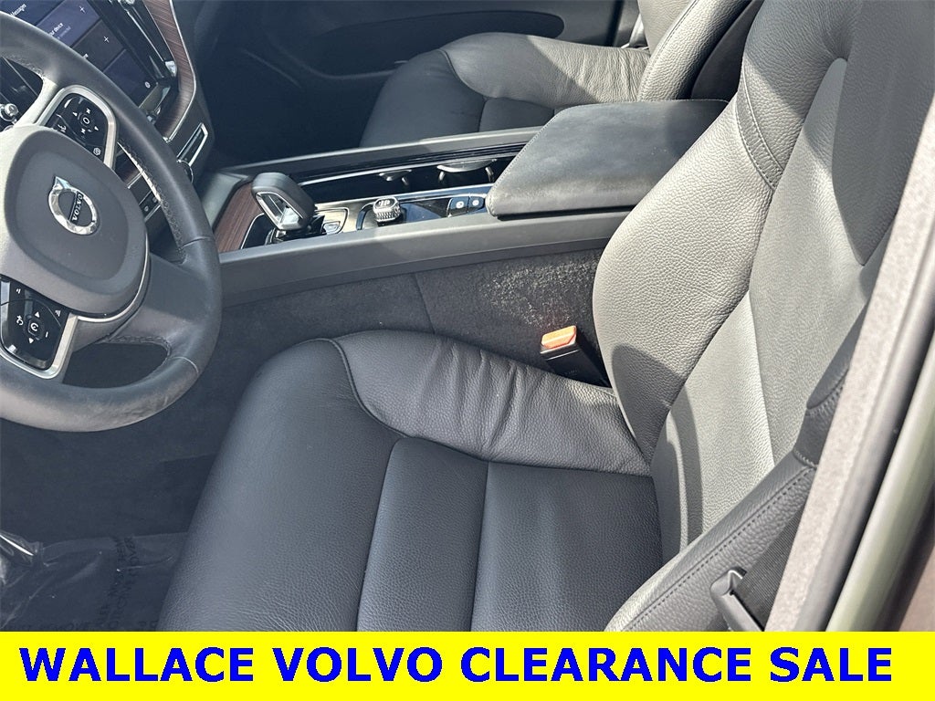 2023 Volvo XC60 B5 Plus Bright Theme