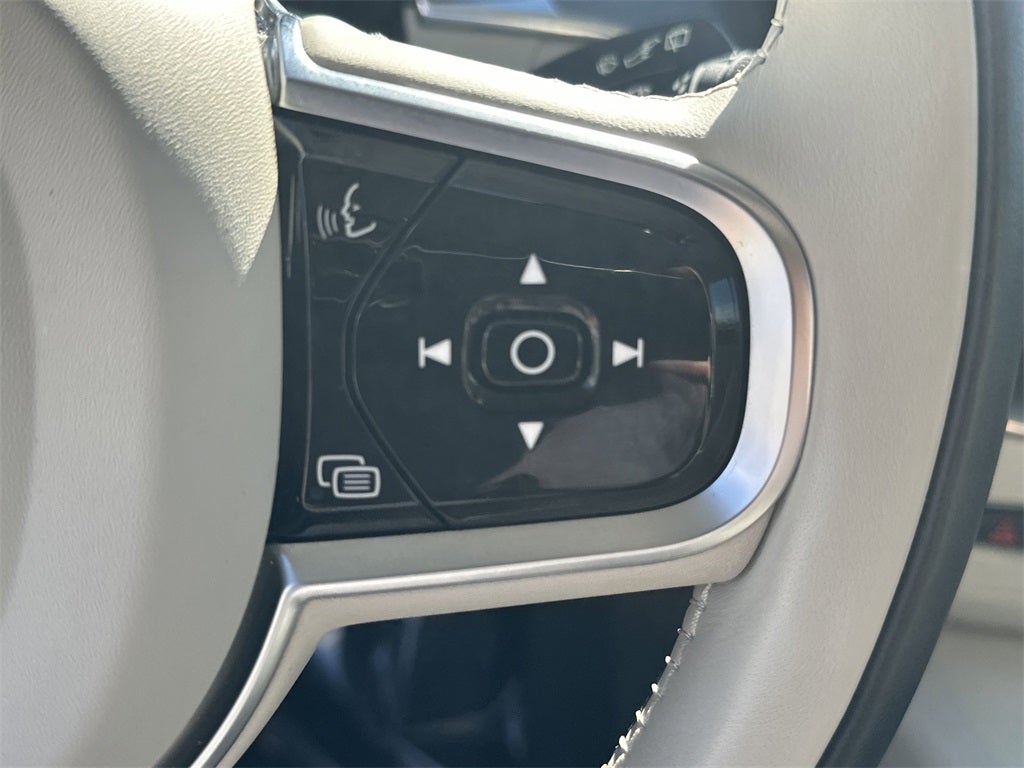 2024 Volvo XC60 B5 Core