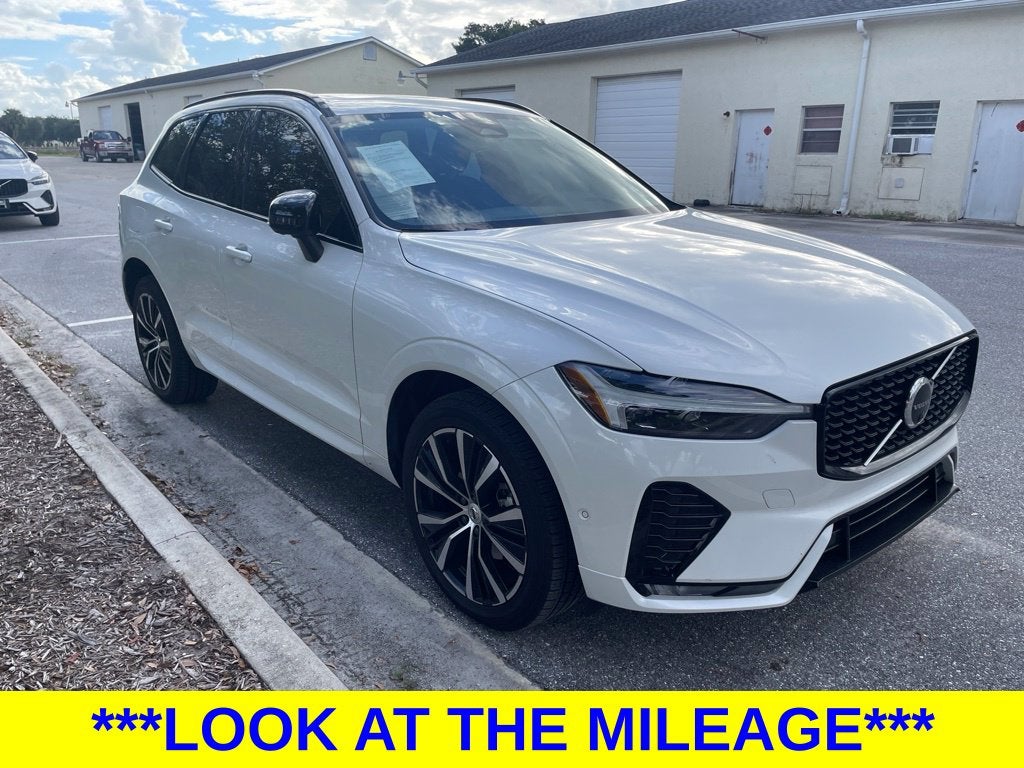 2024 Volvo XC60 B5 Plus Dark Theme