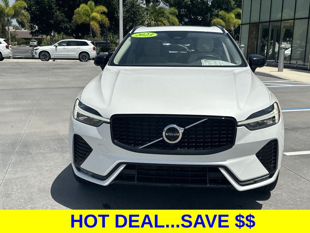 2024 Volvo XC60 B5 Plus Dark Theme