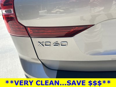 2023 Volvo XC60 B5 Plus Dark Theme