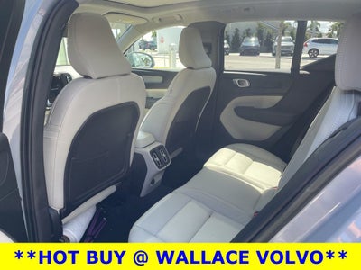 2024 Volvo XC40 B5 Plus Bright Theme