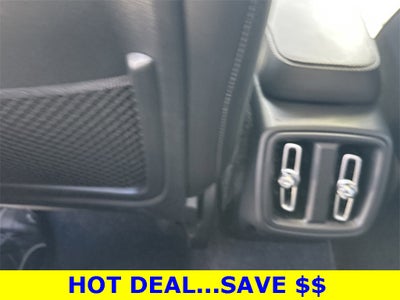 2025 Volvo XC40 B5 Core