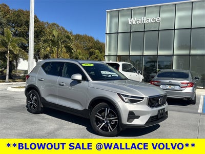 2025 Volvo XC40 B5 Core