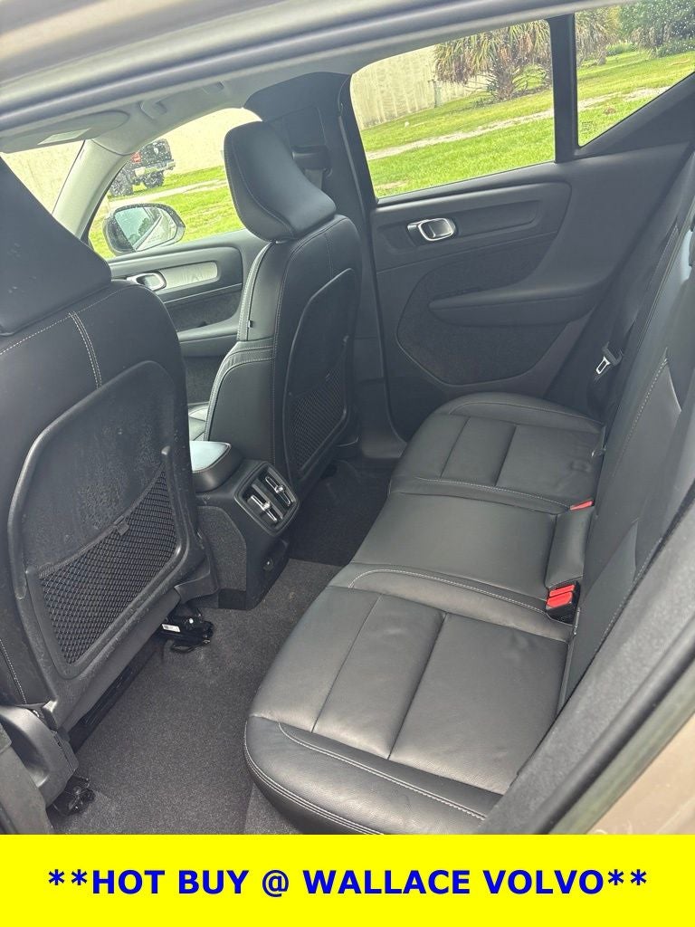 2024 Volvo XC40 B5 Core