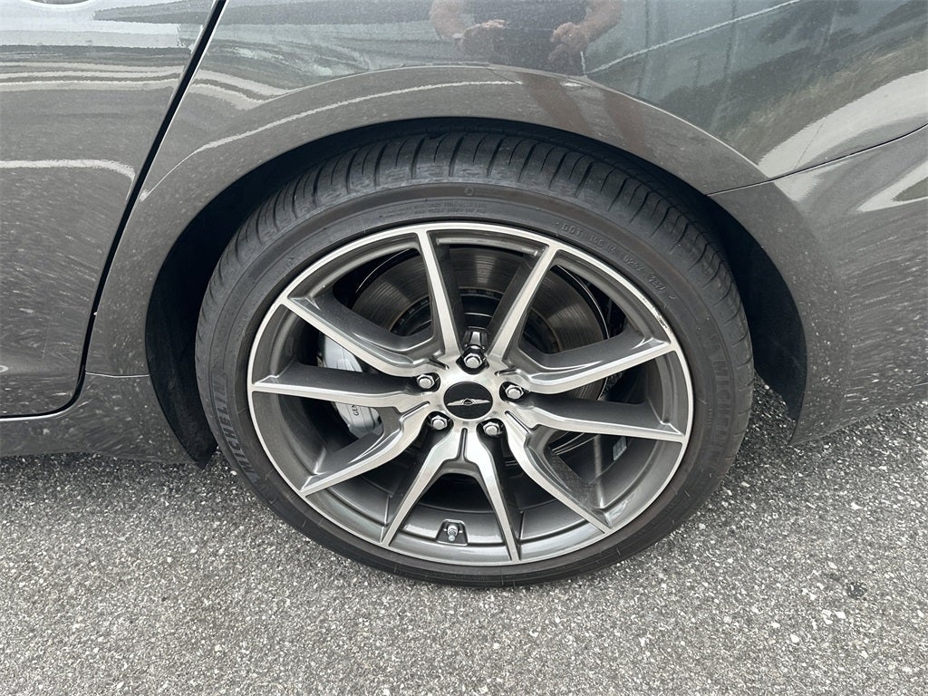 2025 Genesis G70 2.5T