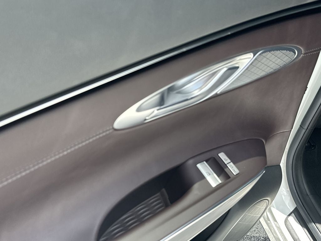 2022 Genesis GV70 2.5T