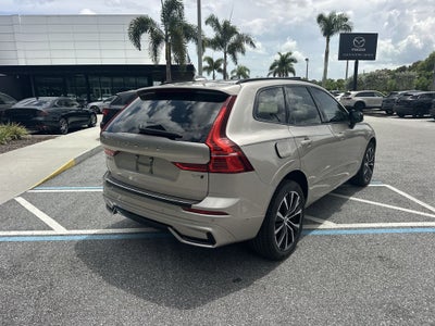 2024 Volvo XC60 B5 Plus Dark Theme