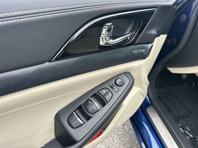 2023 Nissan Maxima Platinum