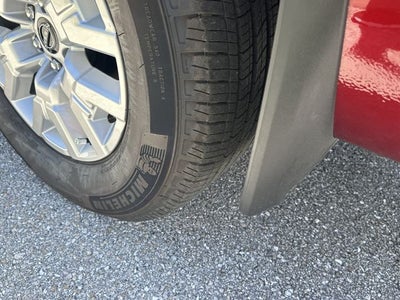 2024 Nissan Frontier SV