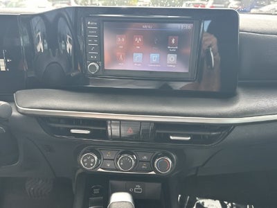 2025 Nissan Kicks S