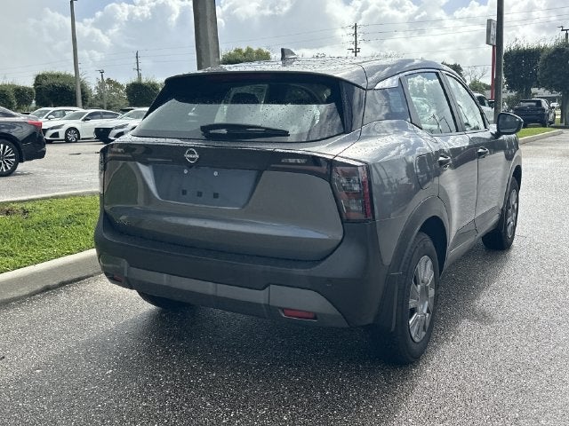 2025 Nissan Kicks S