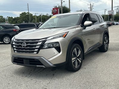 2025 Nissan Rogue SL