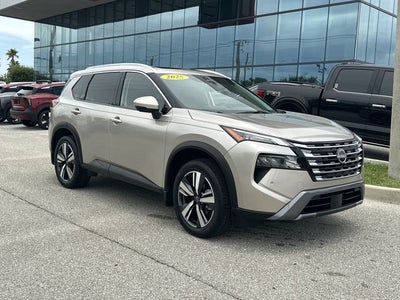 2025 Nissan Rogue SL