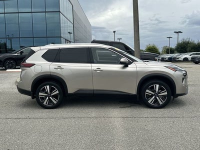 2025 Nissan Rogue SL