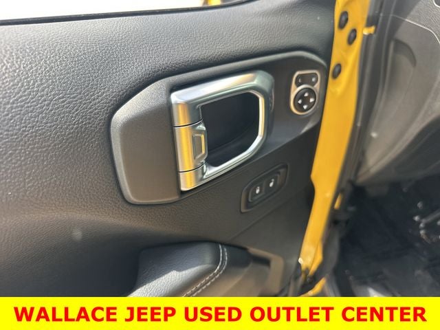 2020 Jeep Wrangler Unlimited Sahara **LIFTED**