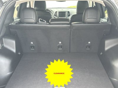 2022 Jeep Cherokee Latitude Lux