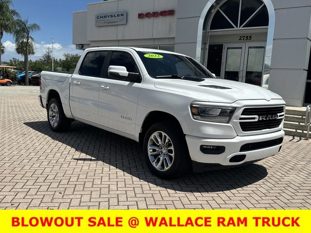 2023 RAM 1500 Laramie w/ Air Suspension