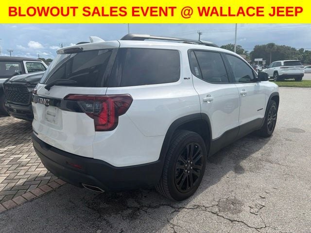 2023 GMC Acadia SLT