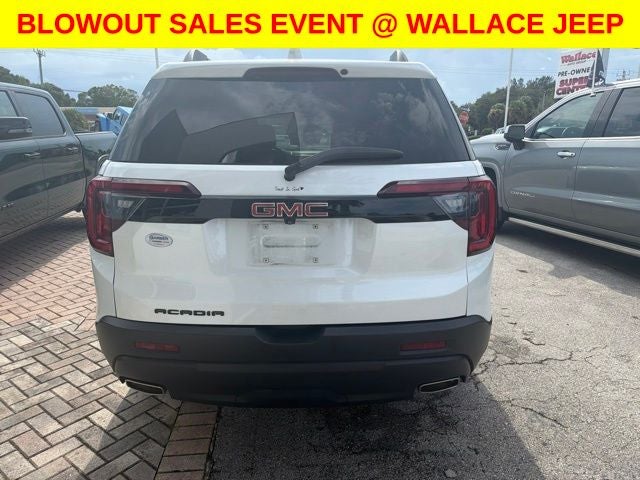 2023 GMC Acadia SLT