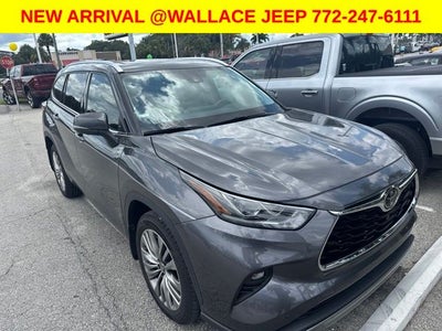 2022 Toyota Highlander Platinum