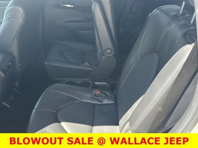 2022 Toyota Highlander Hybrid XLE