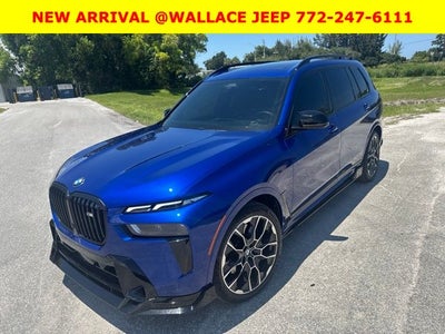 2025 BMW X7 M60i