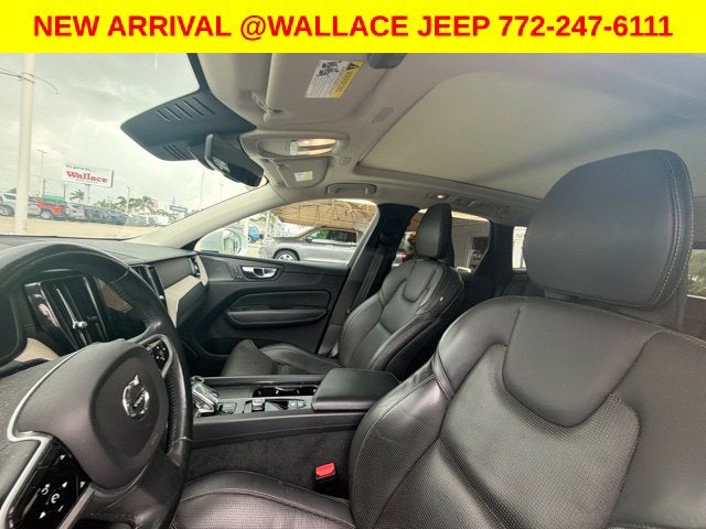2022 Volvo XC60 B5 Inscription