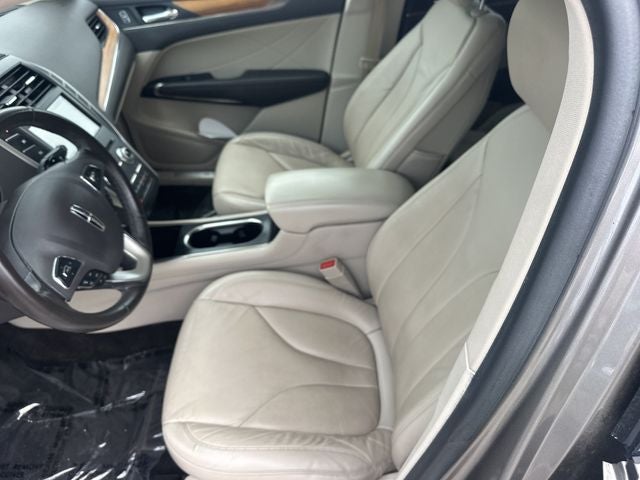 2017 Lincoln MKC Select