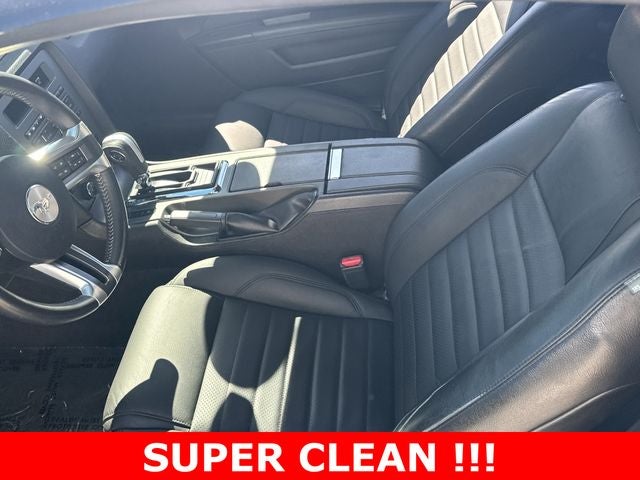 2014 Ford Mustang V6