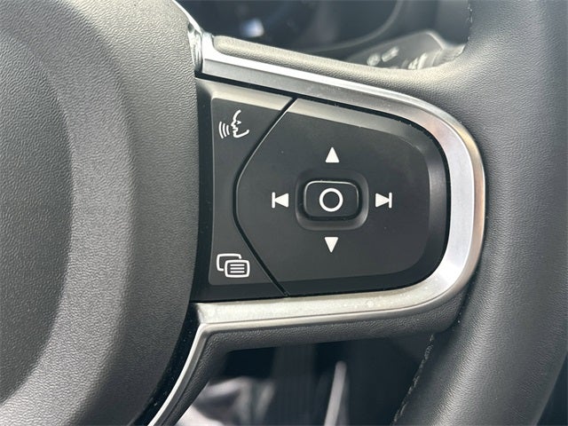 2024 Volvo S60 B5 Core Dark Theme