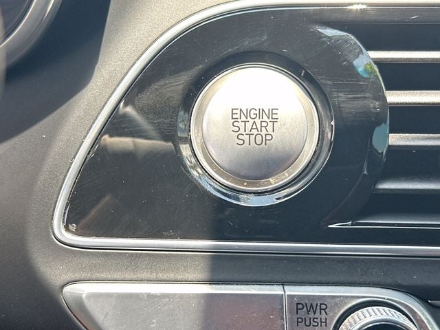2022 Genesis G70 2.0T