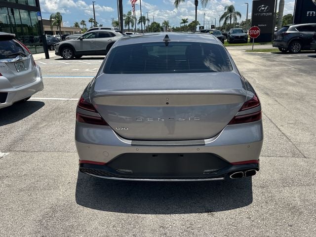 2022 Genesis G70 2.0T