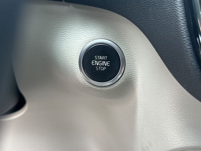 2020 Volvo XC40 Momentum