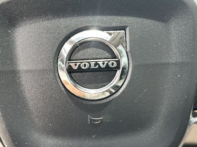 2020 Volvo XC40 Momentum