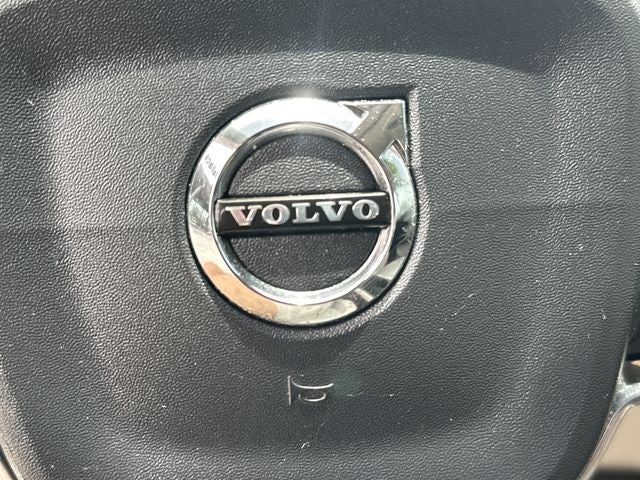 2020 Volvo XC40 Momentum