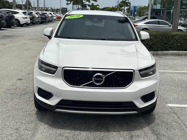 2020 Volvo XC40 Momentum