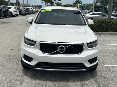 2020 Volvo XC40 Momentum