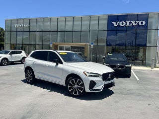 2023 Volvo XC60 B5 Plus Dark Theme